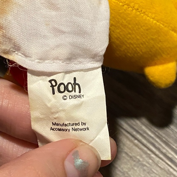 Vintage Winnie the Pooh Keychain - Picture 5 of 7
